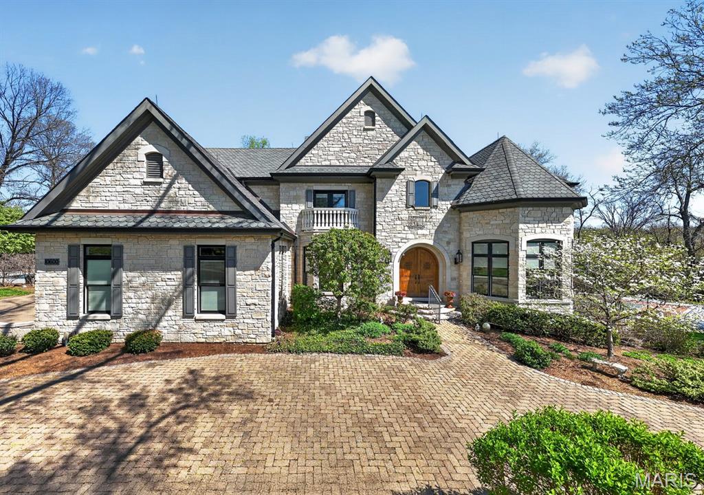 10600 Country View Drive, Creve Coeur, MO, 63141 - 4 bed, 8 bath home for sale in Creve Coeur, MO