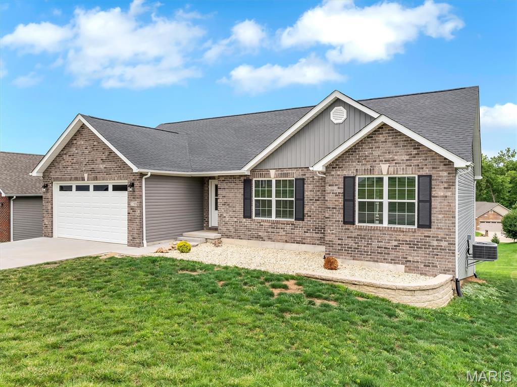 2798 Moon Crest