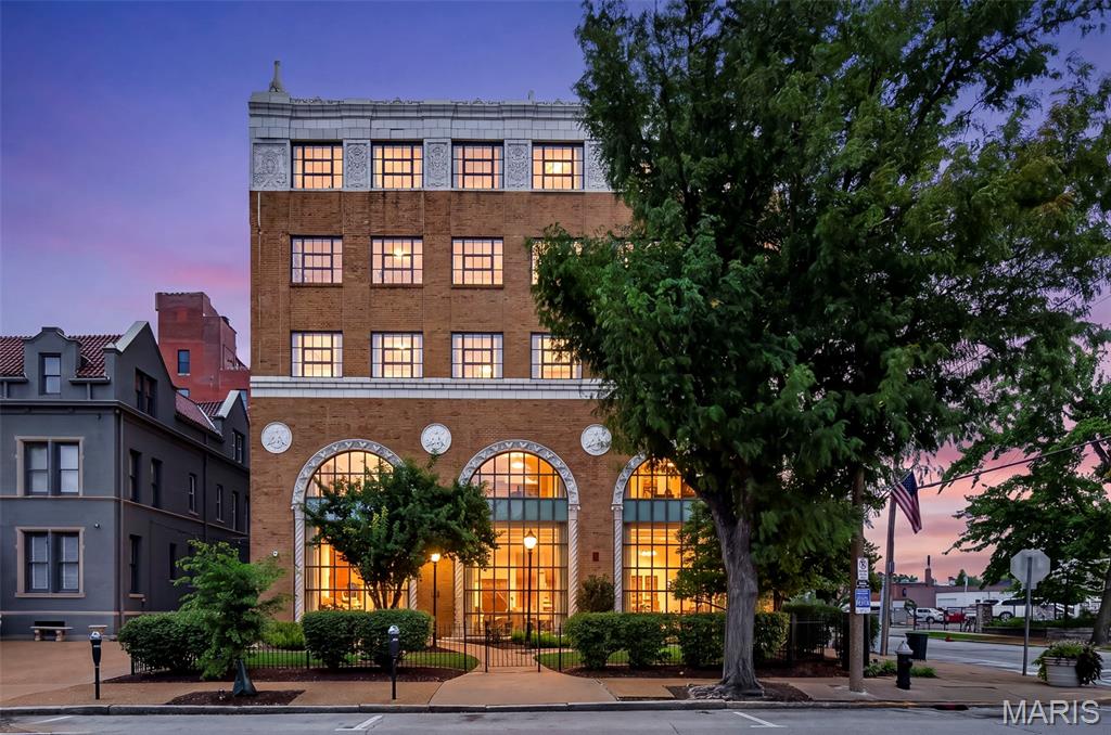 4901 Washington