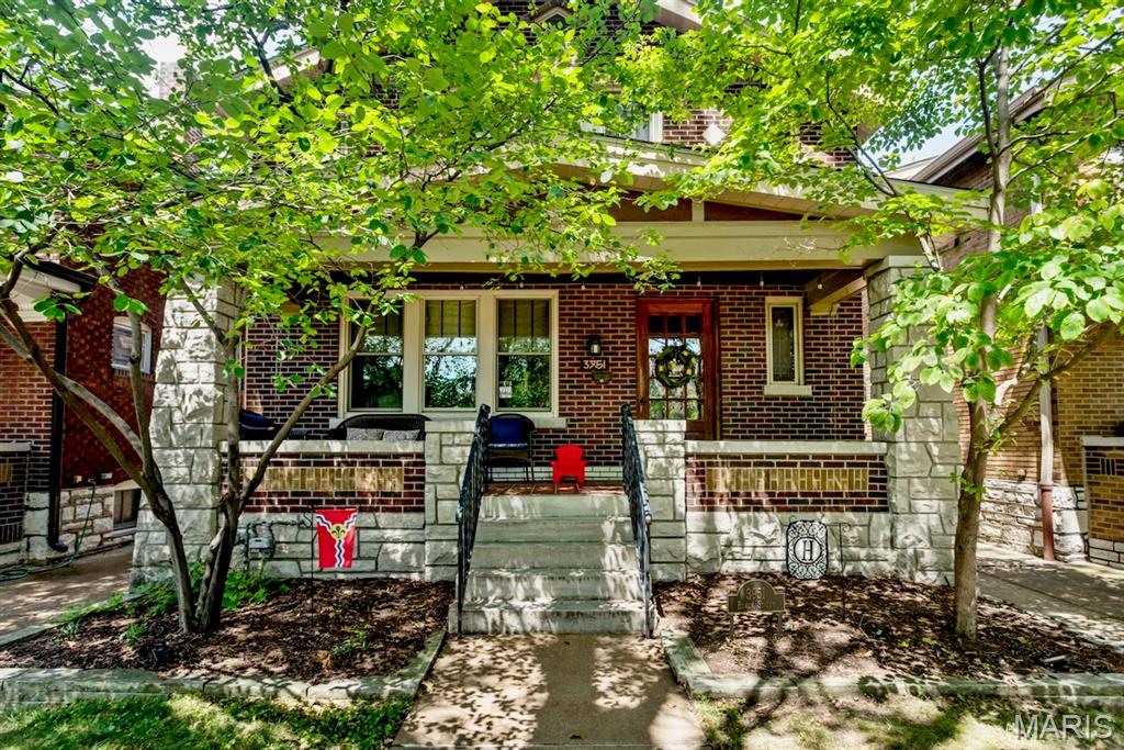 3951 Bowen