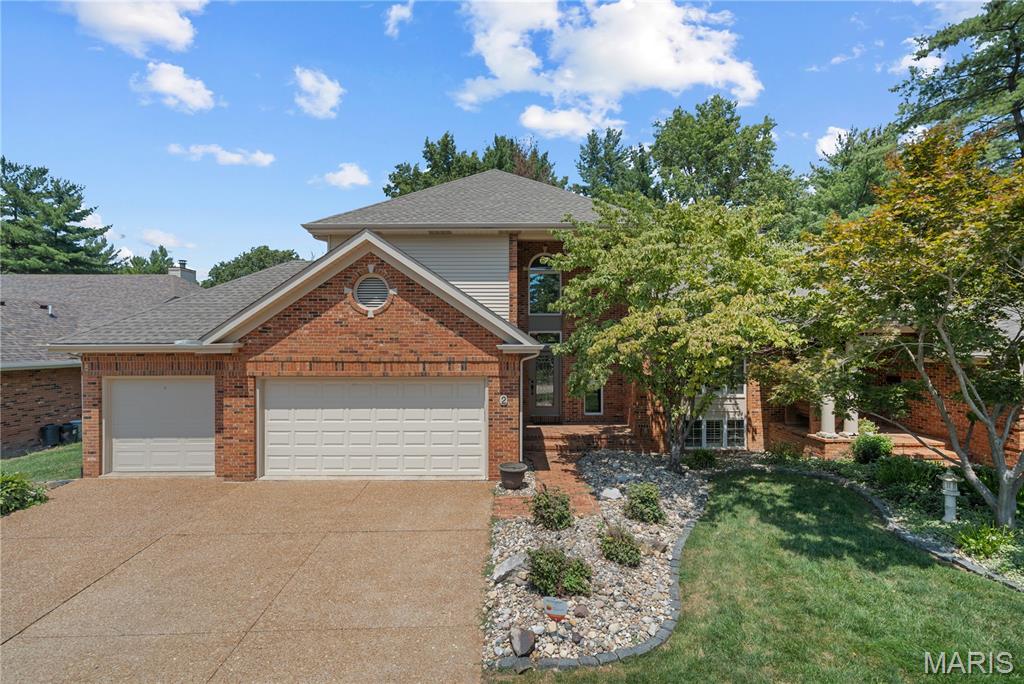 2 Pine Hollow Court