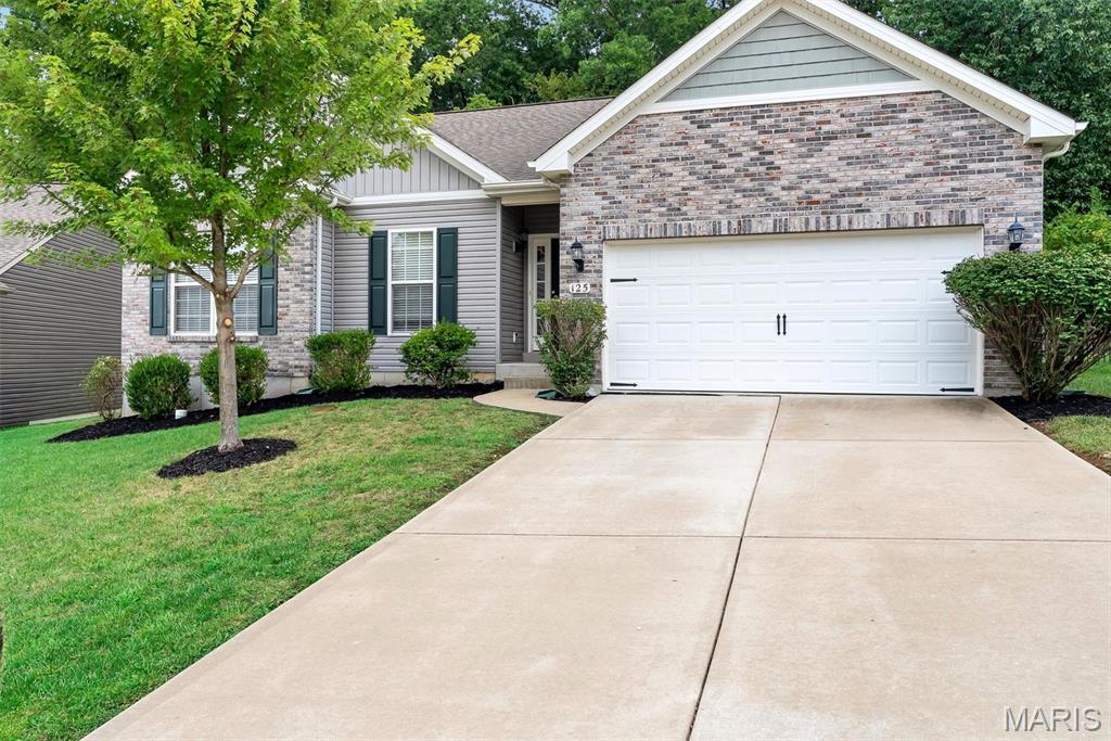 125 San Marino Parkway, Unincorporated, MO, 63026 - 3 bed, 2 bath home for sale in Fenton, MO