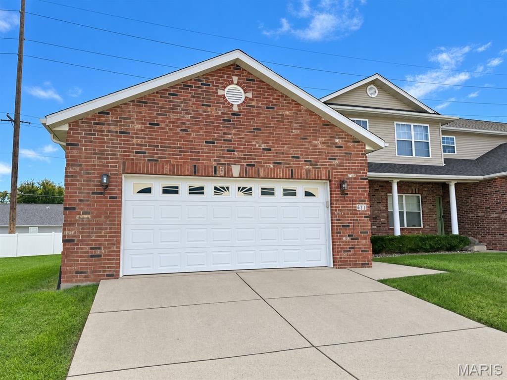 621 Titan Drive, O'Fallon, IL, 62269